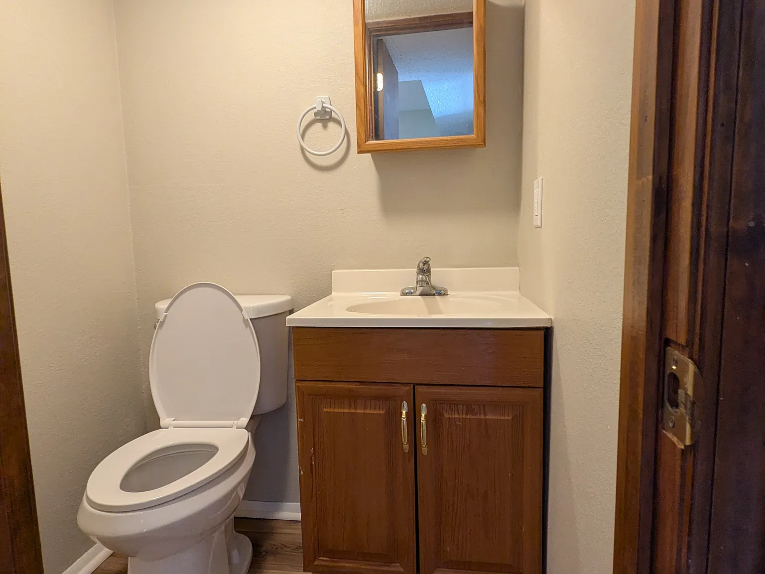 2 bed, 1.5 bath, $1,100 — Photo 3