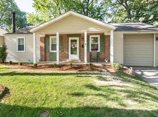 7 Chestnut Hill Ln, Saint Louis, MO 63119