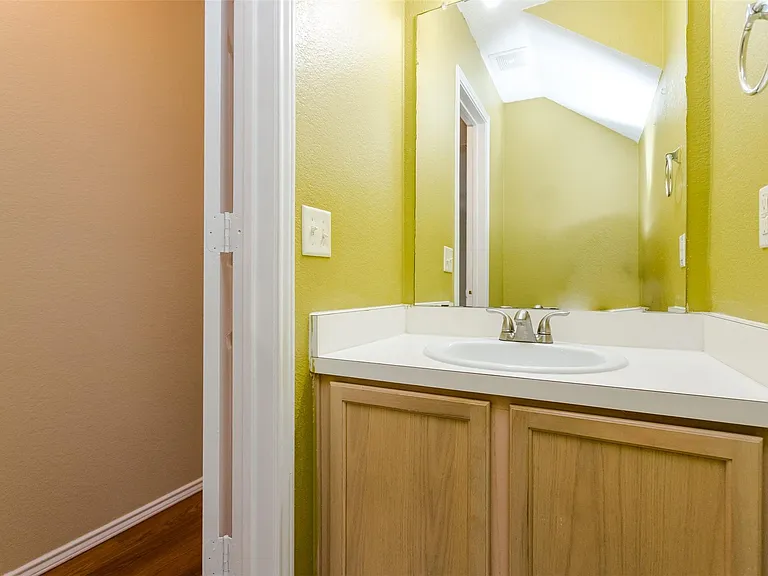 1308 Dundee Dr — Photo 10