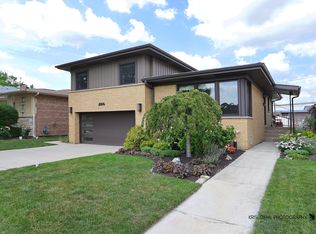10432 Laramie Ave, Oak Lawn, IL 60453