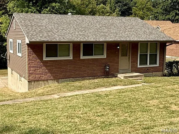 64 Inez Ave, Valley Park, MO 63088