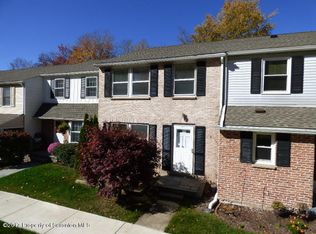 113 Townhouse Pl, Moscow, PA 18444
