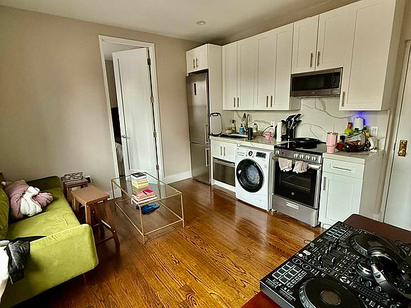 4th image of 24 Avenue A #1C