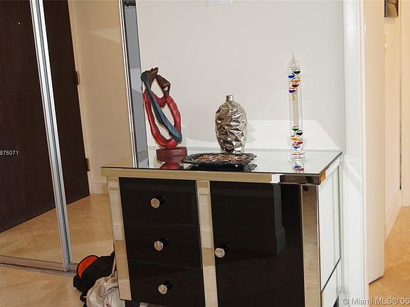 3rd image of 3000 Island Blvd APT 503