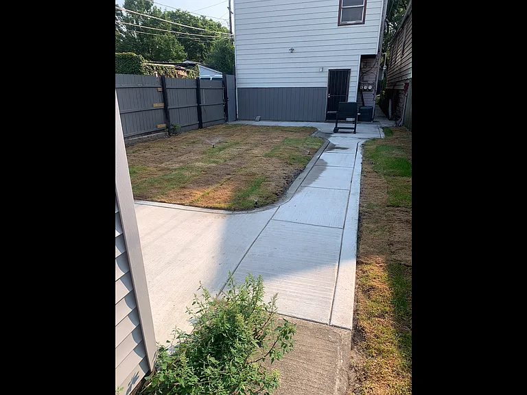 9616 S Exchange Ave #1R — Photo 22