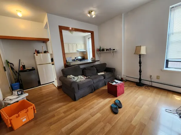 851 Bergen Avenue image 1 of 8