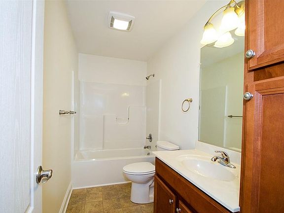 2nd image of 16722 Flatstone Cir