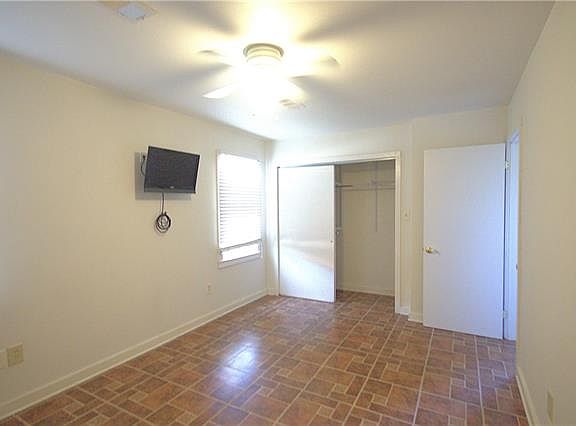 5th image of 337 Reine St