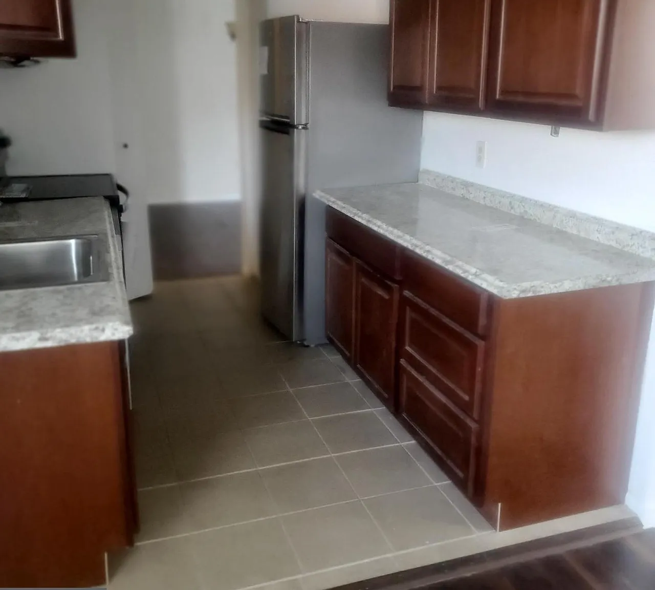 1 bed, 1000 sqft, $1,800 — Photo 2