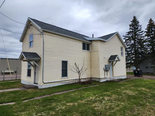 1085 1st Ave, Cumberland, WI 54829