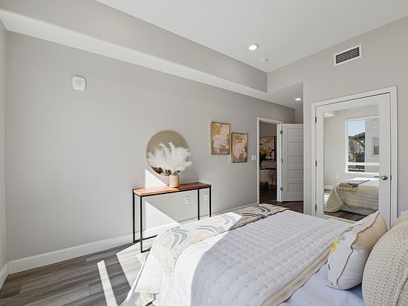 2nd image of 3027 Manuel St #4