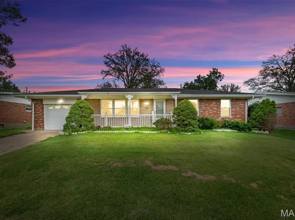 14050 Davey Dr, Florissant, MO 63034