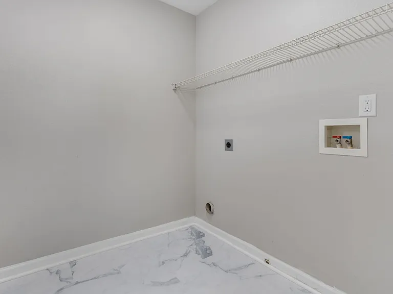 1021 Aderley Oak Dr — Photo 28