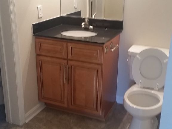 5th image of 5811 Woodlawn Gable Dr APT A