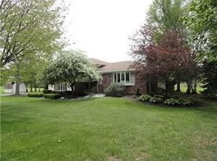 6001 Seufert Rd, Orchard Park, NY 14127