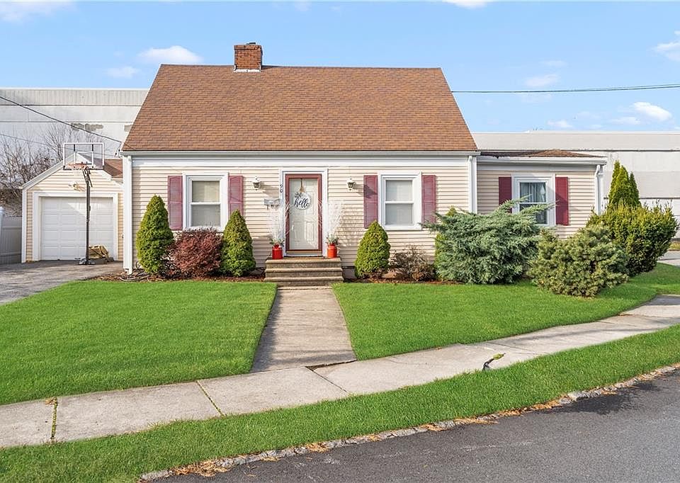 1st image of 90 Robert Cir
