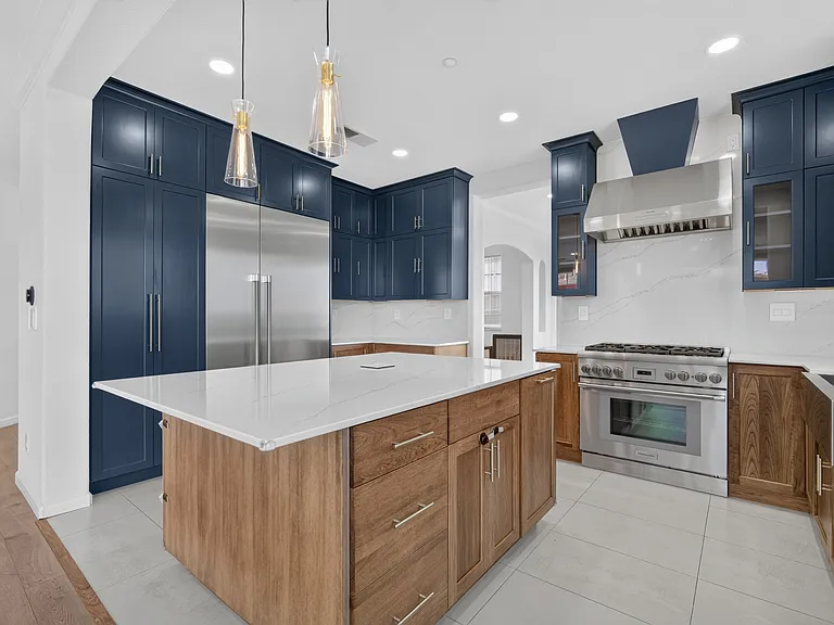 208 Goodwin Dr — Photo 11