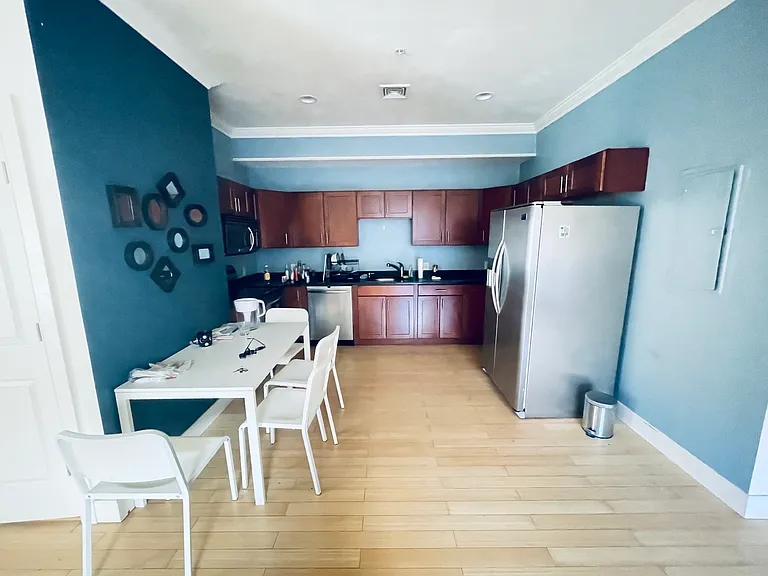 9 Gardner St #5 — Photo 7