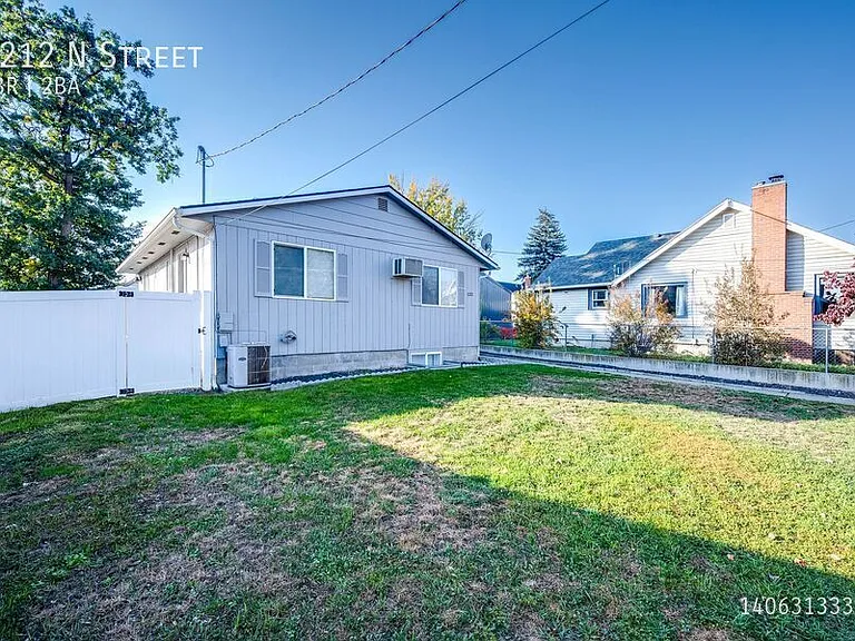 1212 N St — Photo 30