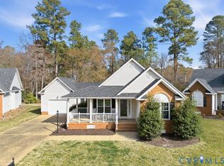 124 Kennon Pointe Ct, Colonial Heights, VA 23834