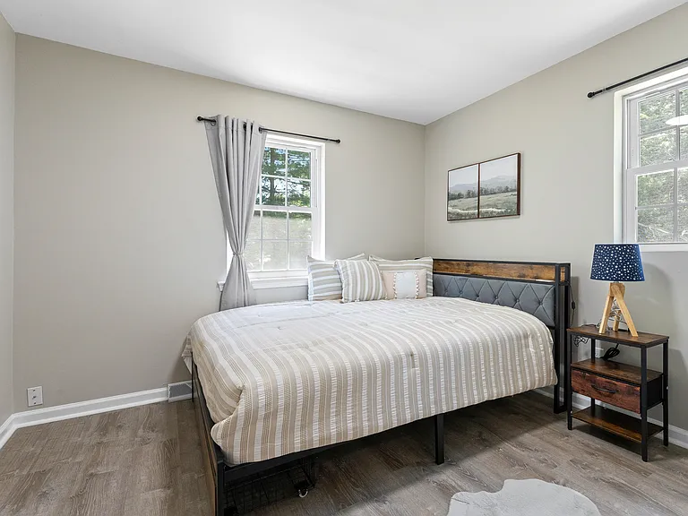 154 Old Forge Dr — Photo 29