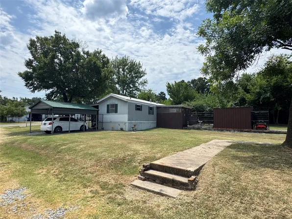 817 NW 8th St, Krebs, OK 74554