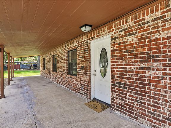 3rd image of 963 County Road 2339