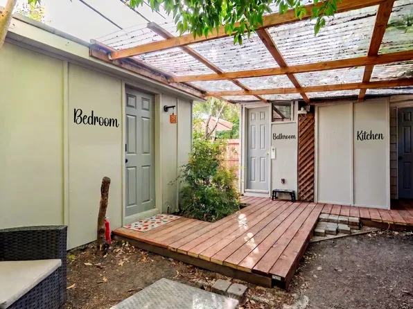 962 Blair Ct #B, Palo Alto, CA 94303