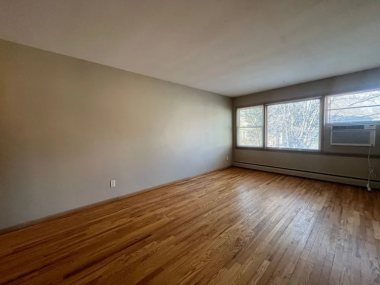 701 East 3rd St — Photo 15