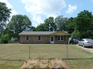 72 Lee Road 686, Opelika, AL 36804