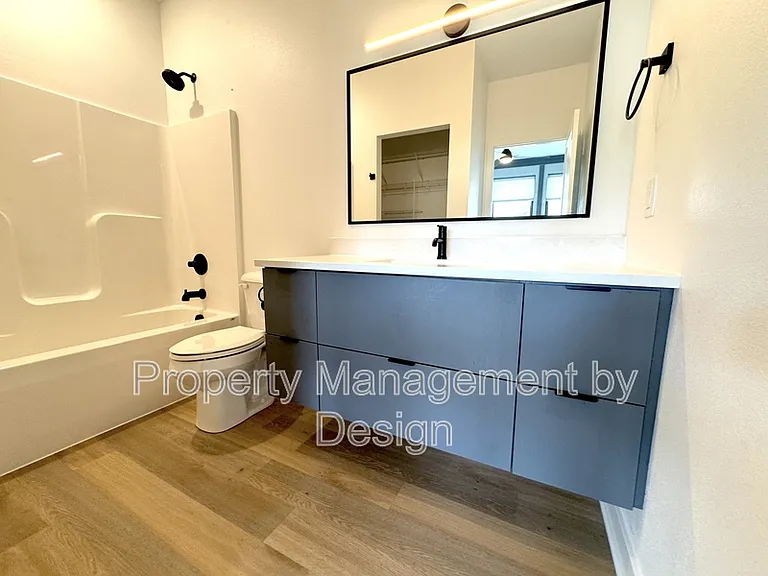 1371 Keosauqua Way #1 — Photo 15