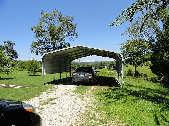 3rd image of 1068 Highway 70 N