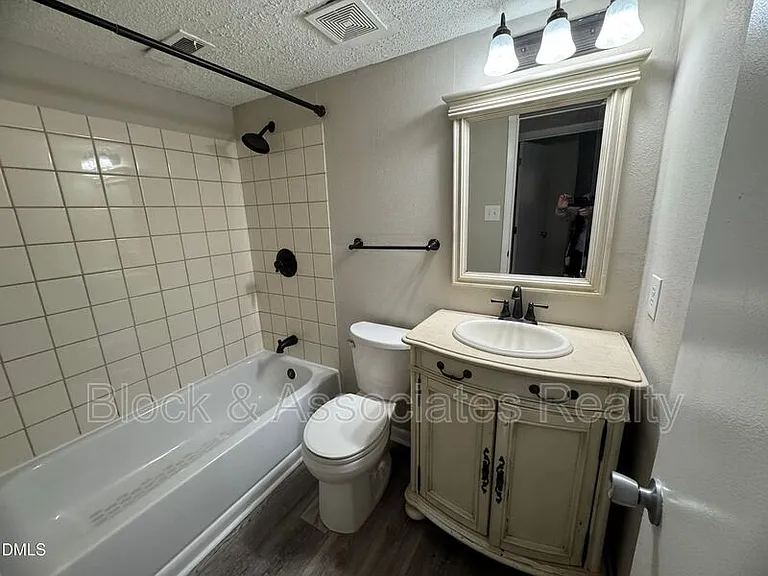 533 Pine Ridge Pl — Photo 14