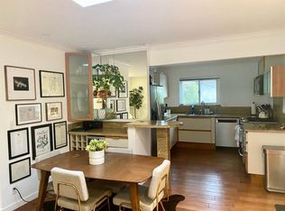 864 Granville Ave #4, Los Angeles, CA 90049