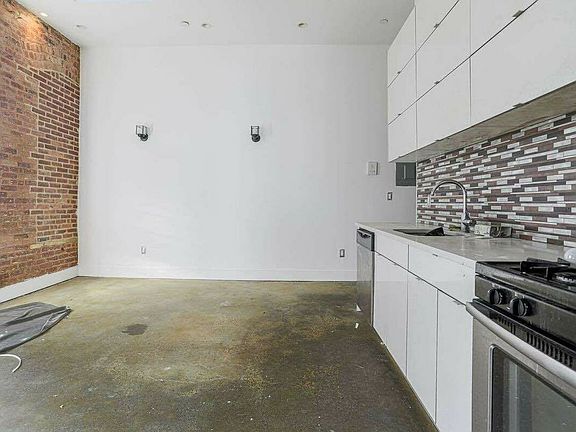 2nd image of 753 Lexington Ave APT 2E