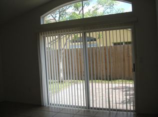 1948 SE 11th St, Homestead, FL 33035