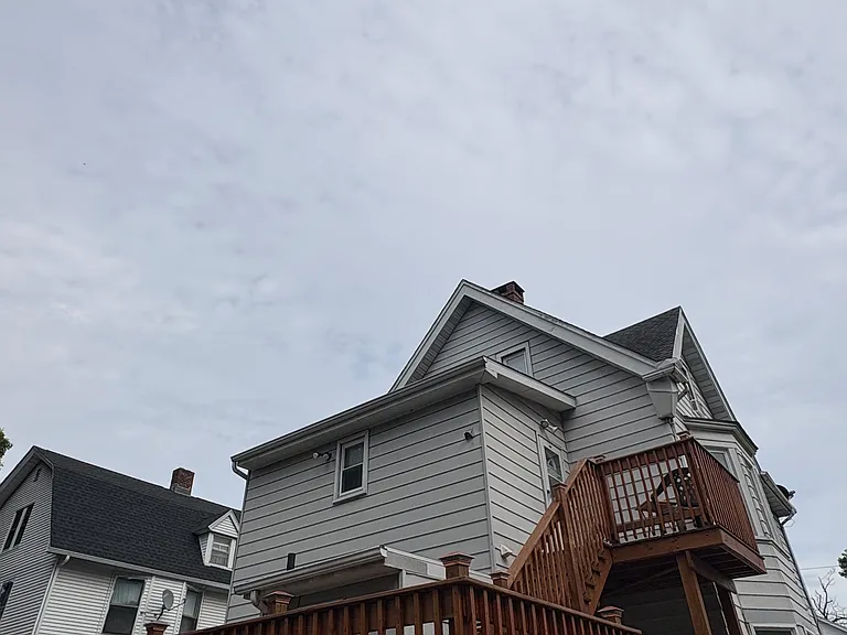 149 Center St #2 — Photo 2