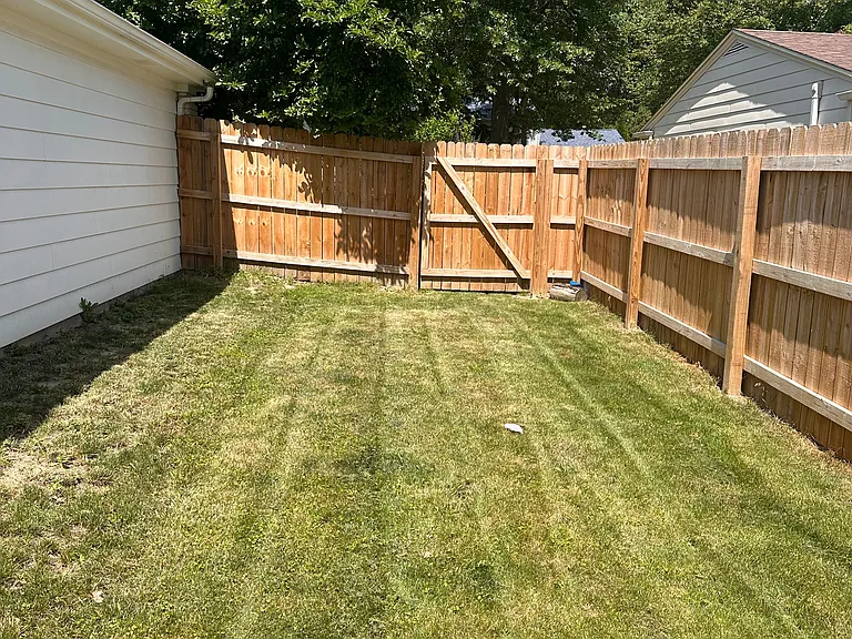 4627 Oak Creek Dr — Photo 17