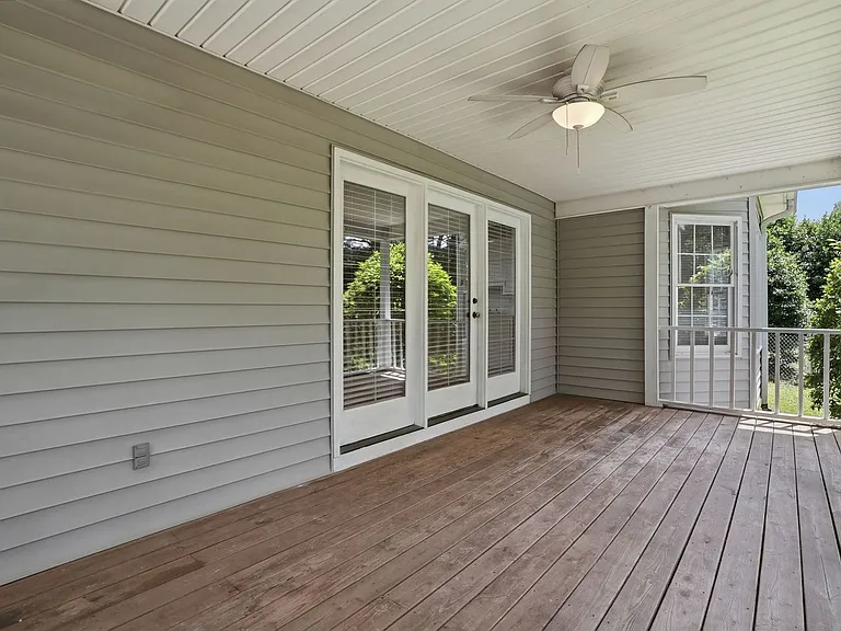 101 Emerald Way — Photo 30