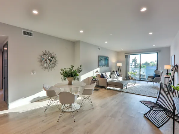 900 N Wilcox Ave #105, Los Angeles, CA 90038