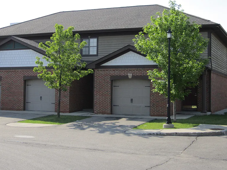 Rosewood Riverside — Photo 2