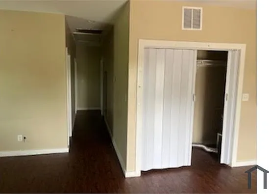 5821 Woodview Dr — Photo 9