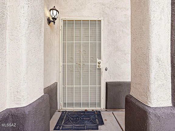 4th image of 93 W Camino Presidio Quemado