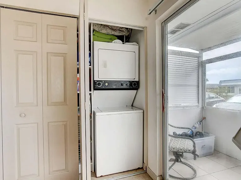 43 Waterford Cir #B — Photo 28