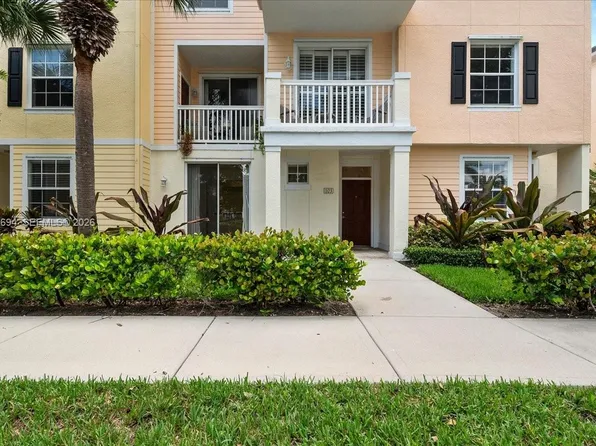 245 Murcia Dr APT 103, Jupiter, FL 33458