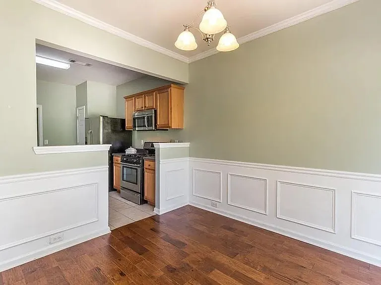5640 Sterling Ct — Photo 5