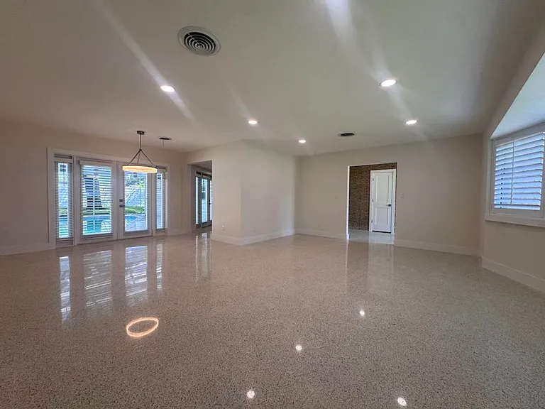 113 Royal Dunes Blvd — Photo 6