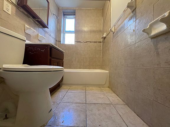 3rd image of 92 Highland Ave #16E
