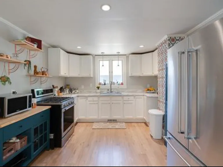 207 S Poland St — Photo 11