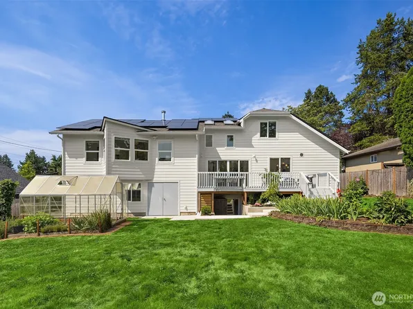 12453 NE 104th Street, Kirkland, WA 98033